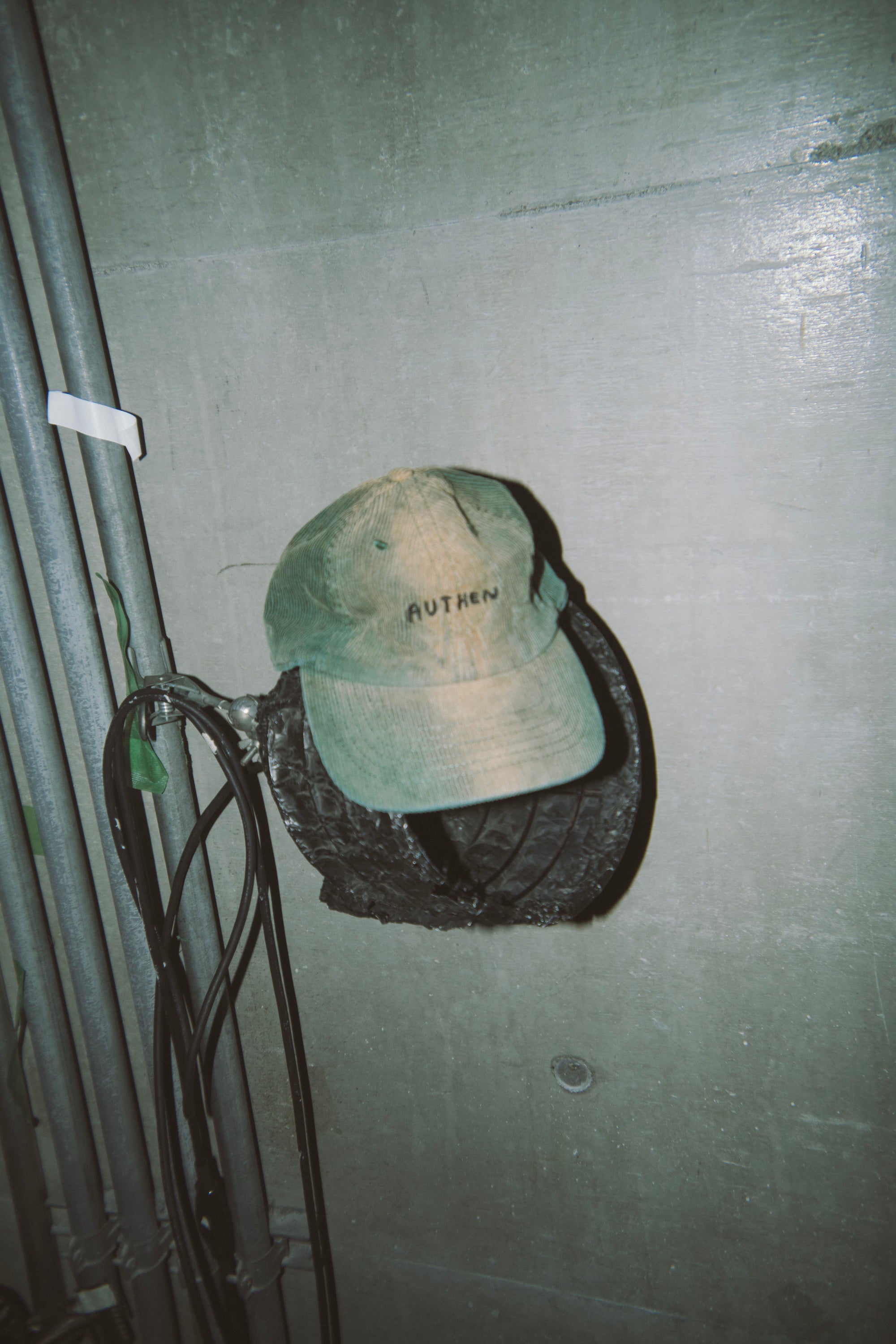 FADE CORDUROY CAP