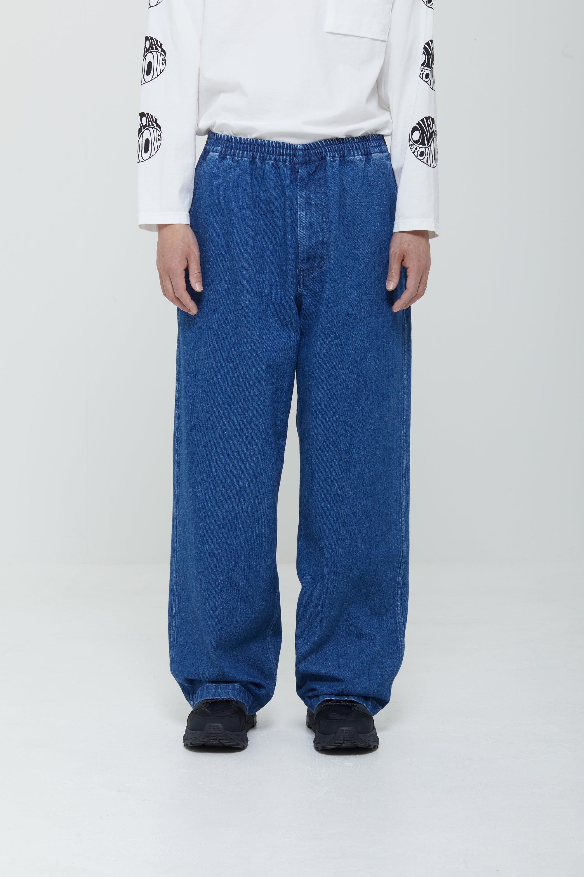 エッセンシャル イージーパンツ