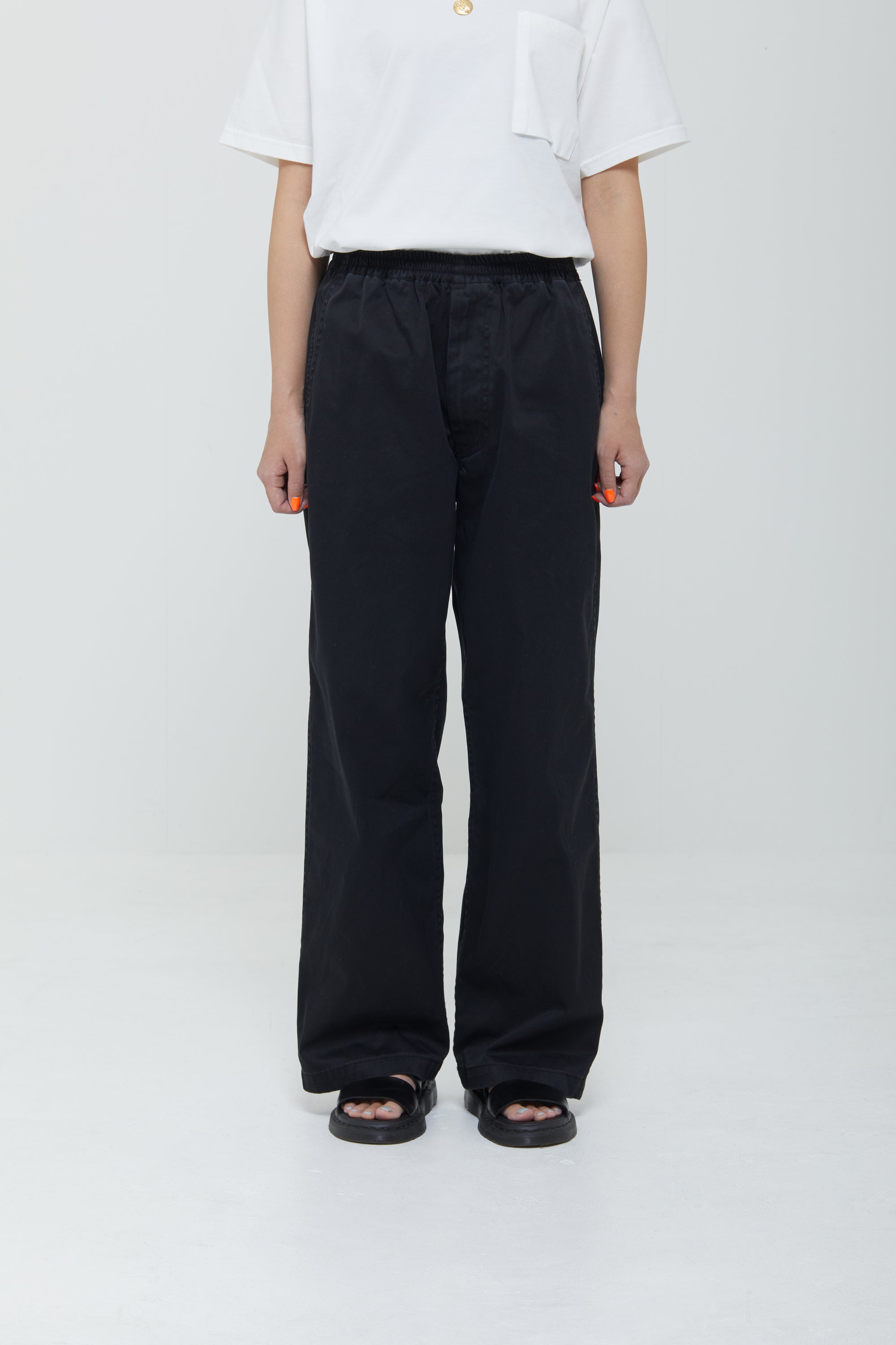 エッセンシャル イージーパンツ