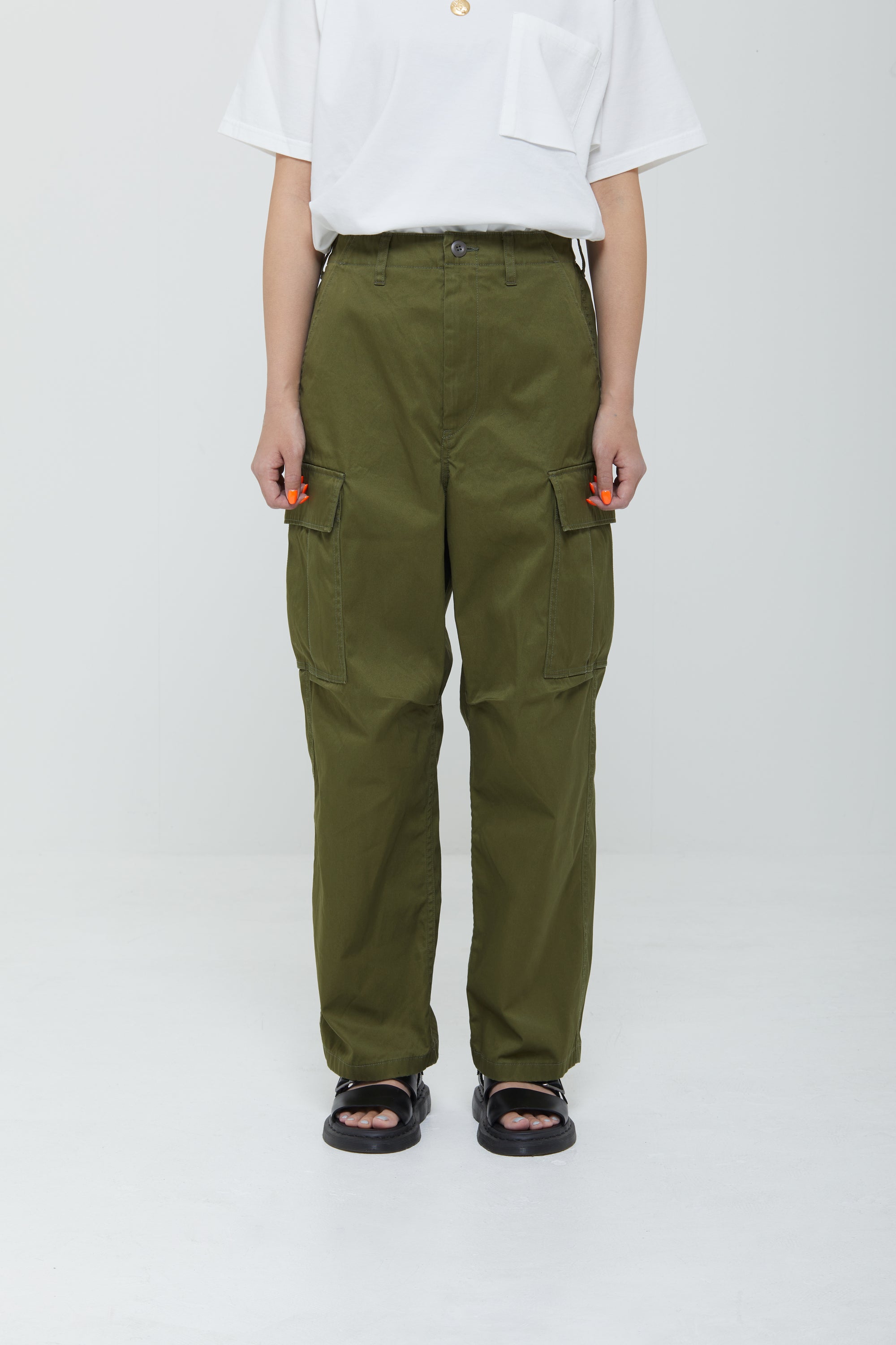 エッセンシャル ワイドカーゴパンツ