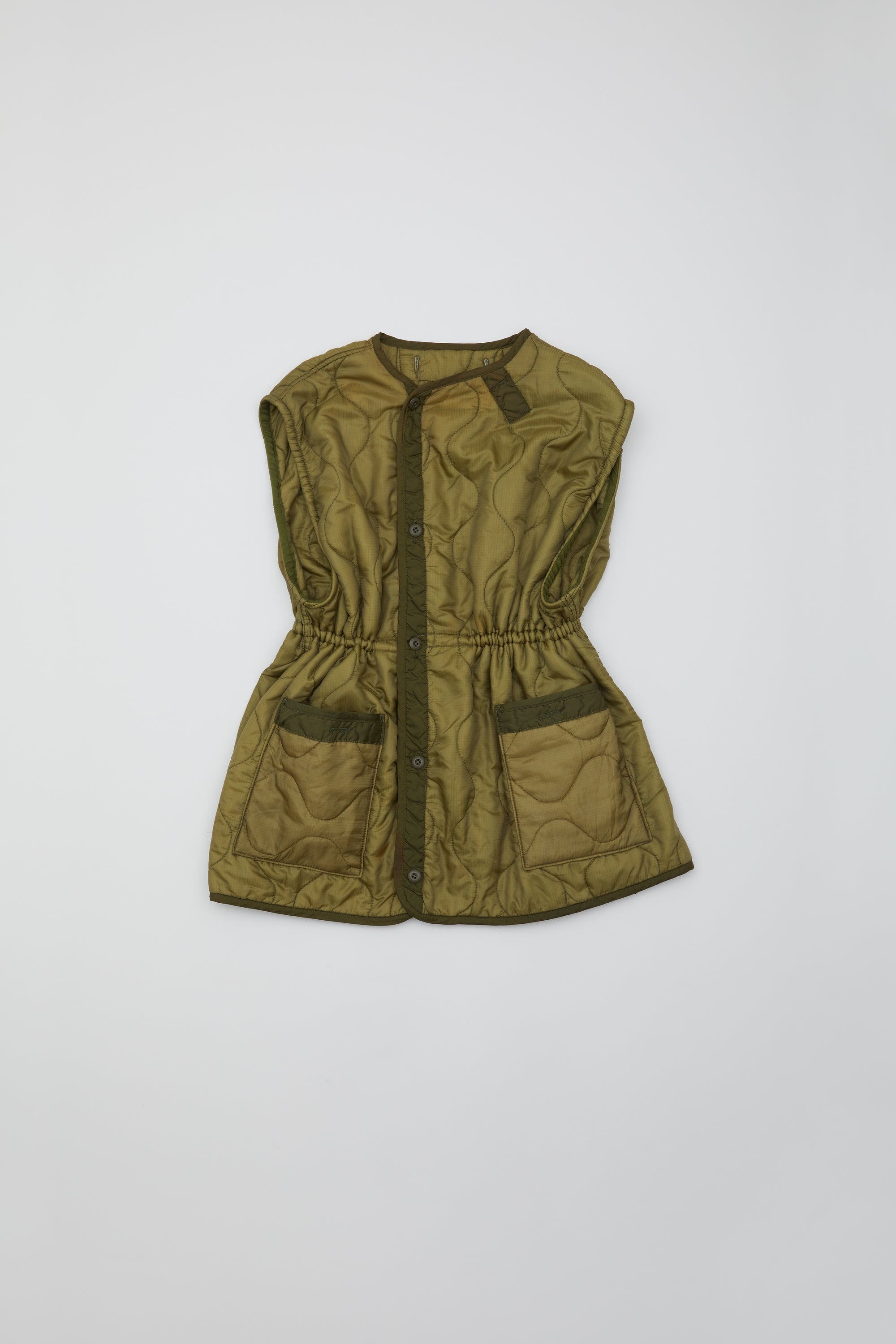 アップサイクル ライナーベスト