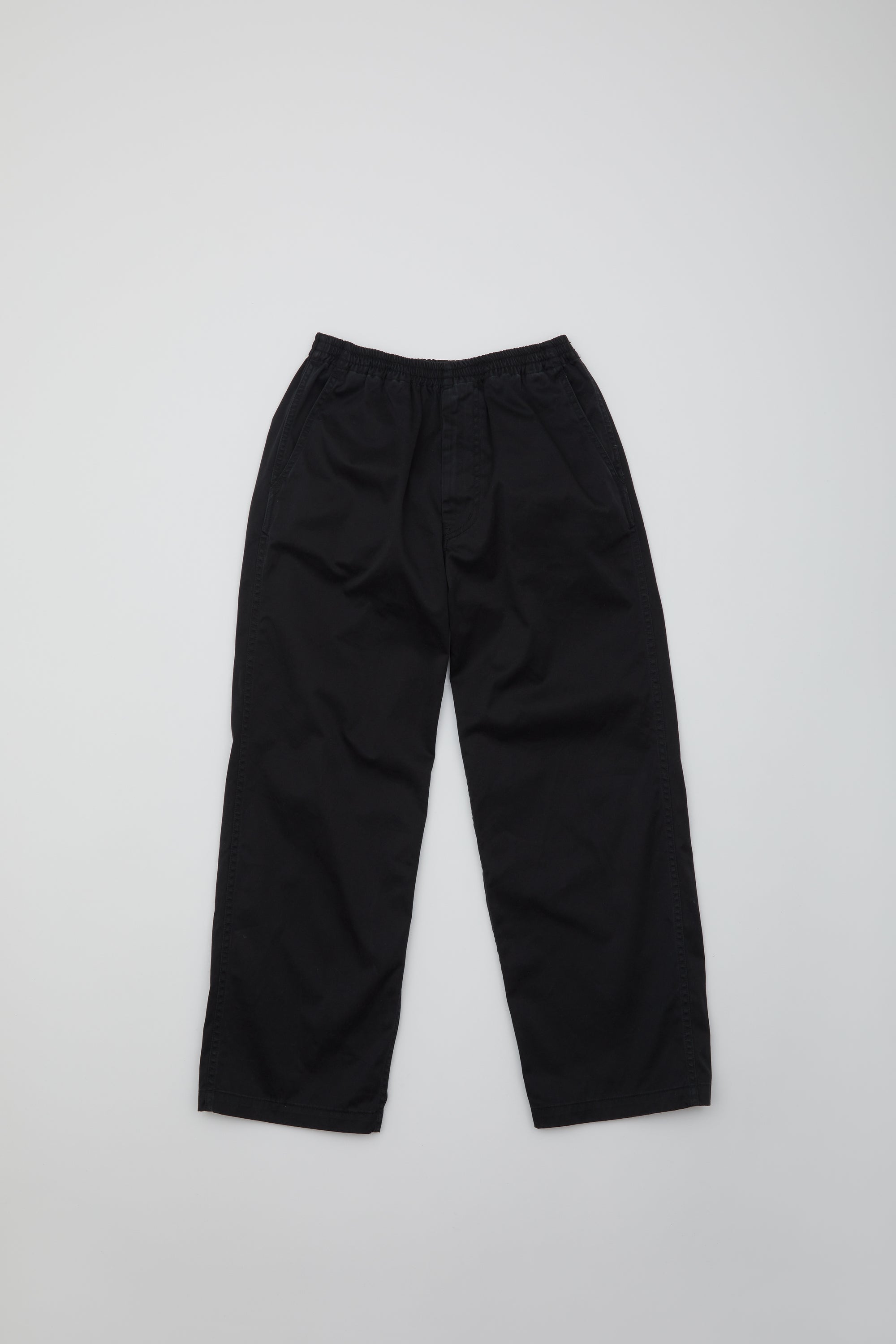 エッセンシャル イージーパンツ