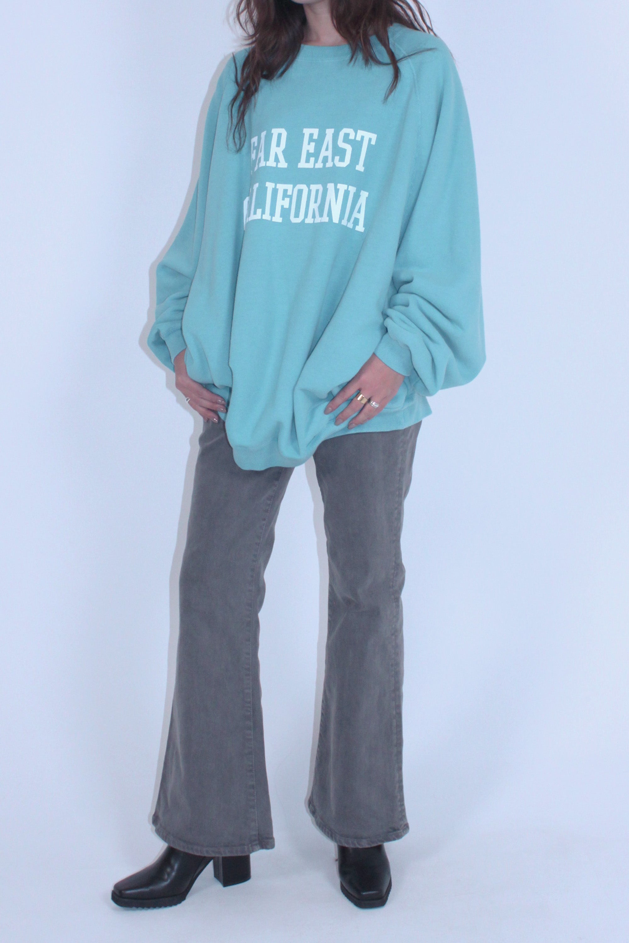 ジャイアントスウェットシャツ