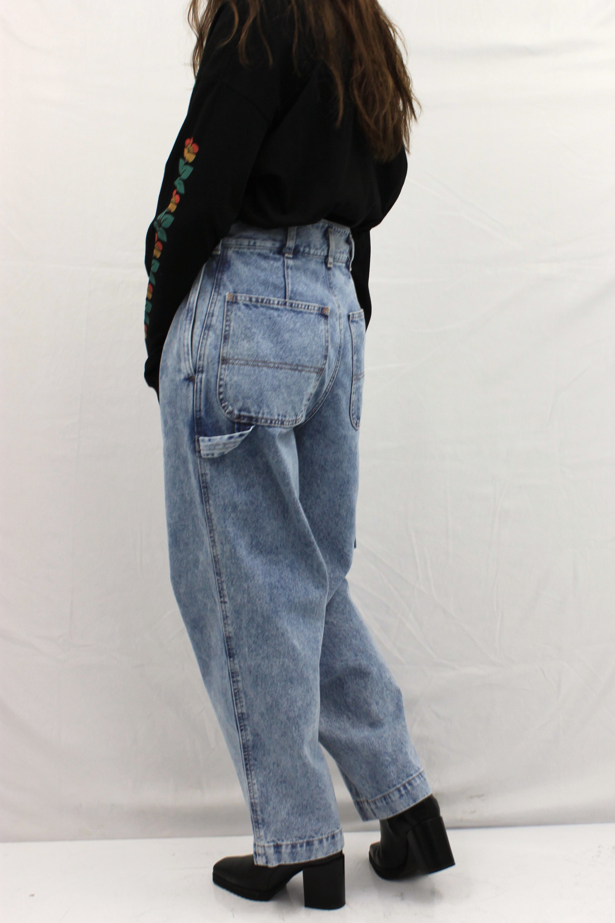 エッセンシャル タックワイドパンツ (WOMEN)