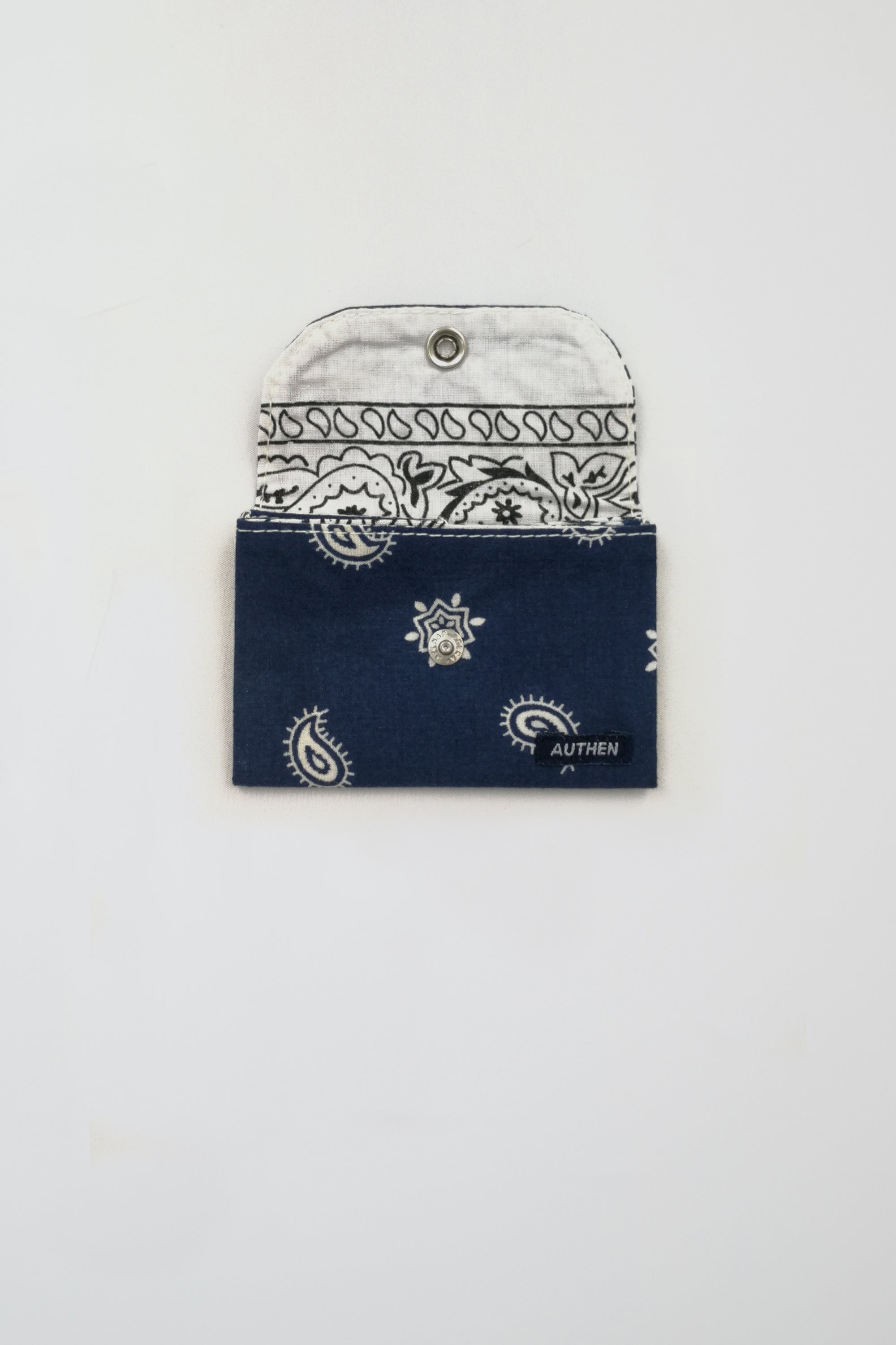 アップサイクルバンダナカードケース