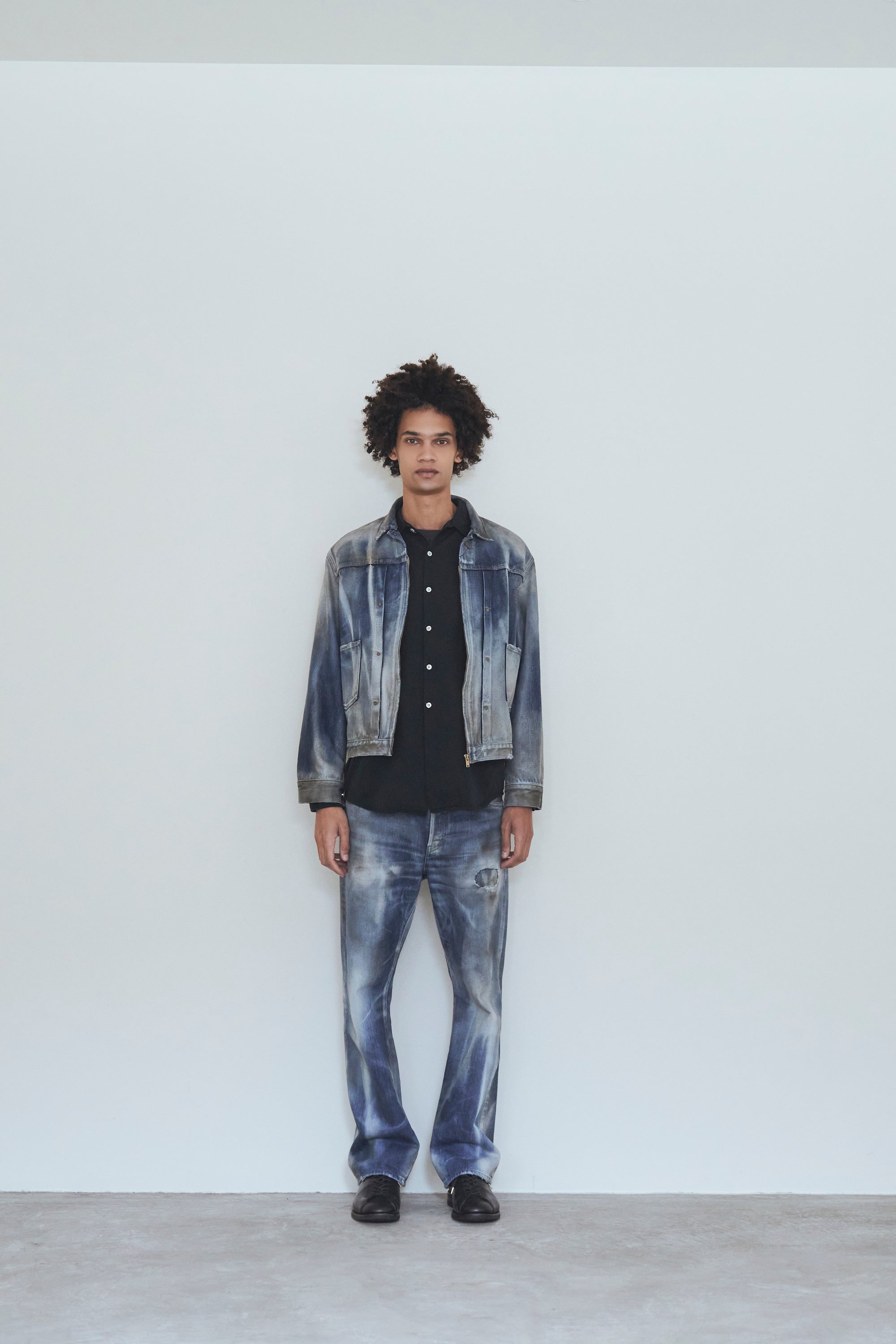 VINTAGE  DENIM ZIP UP JACKET