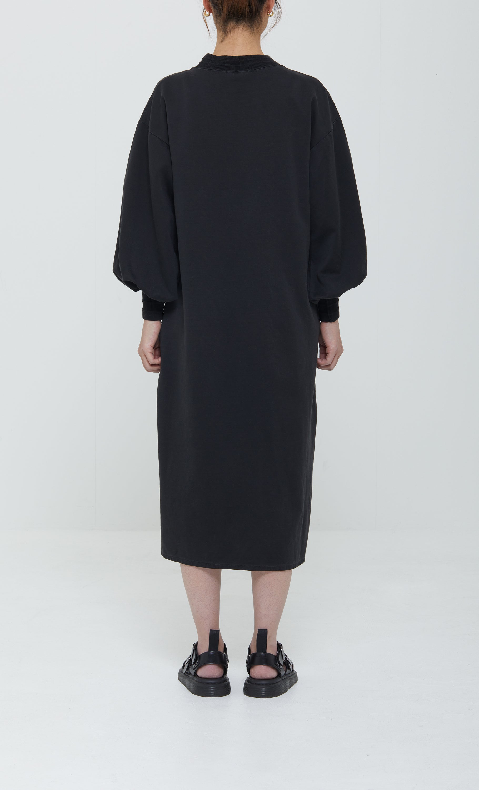 エッセンシャルドレス