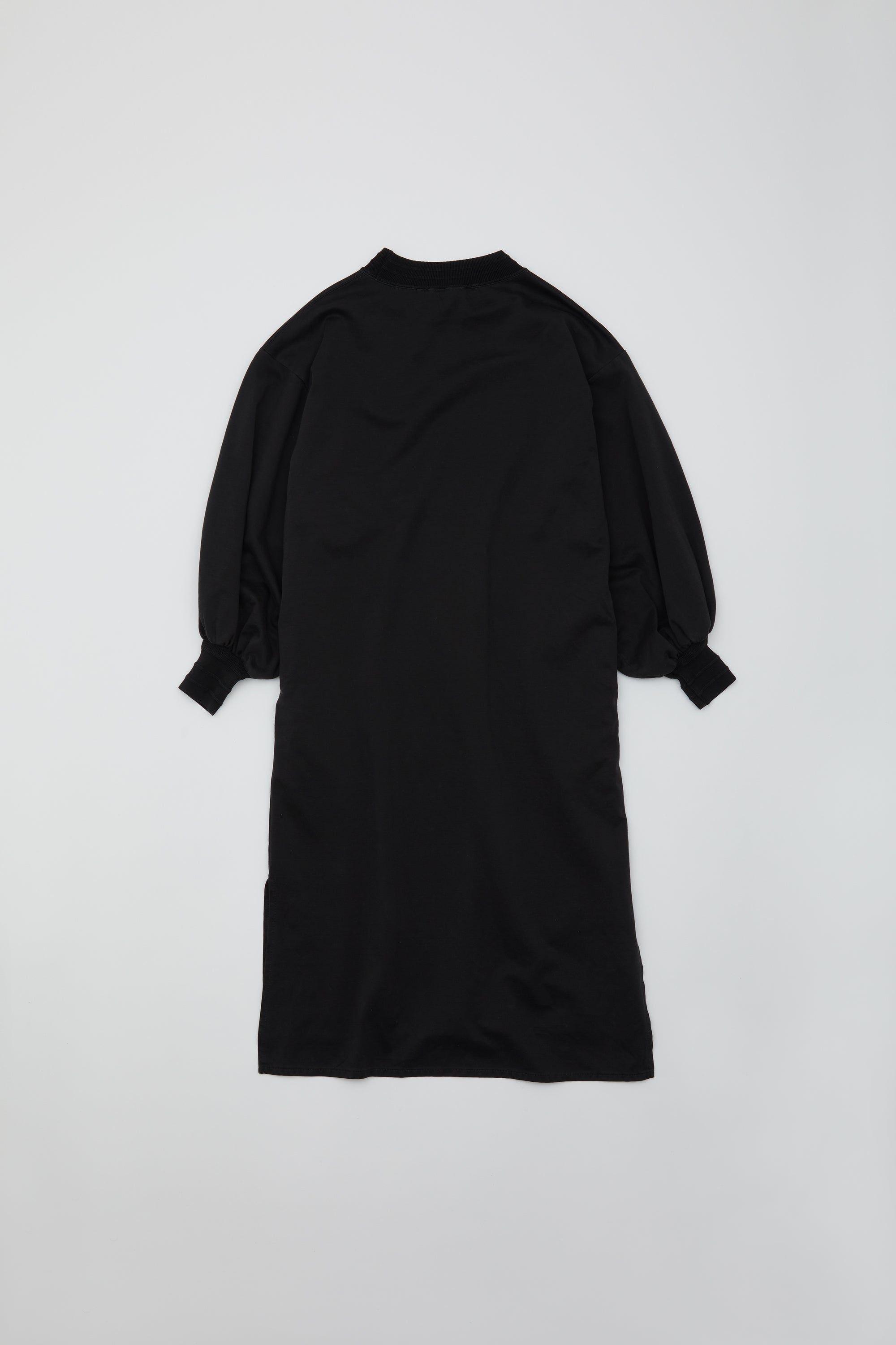 エッセンシャルドレス